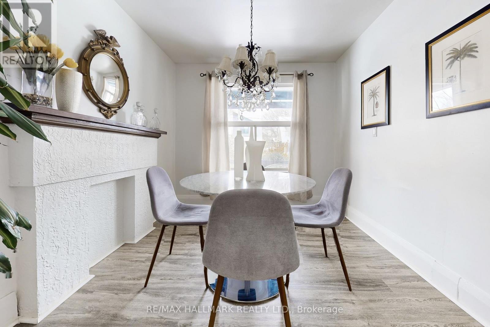 39 Hiltz Avenue, Toronto, Ontario  M4L 2N6 - Photo 10 - E12778858