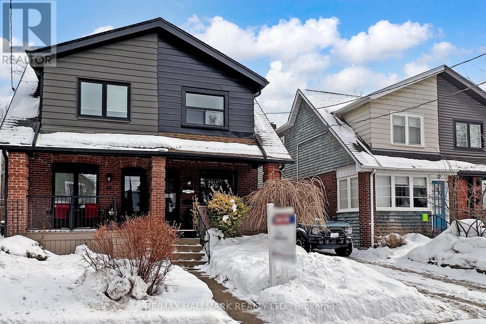 39 Hiltz Avenue, Toronto, Ontario  M4L 2N6 - Photo 2 - E12778858