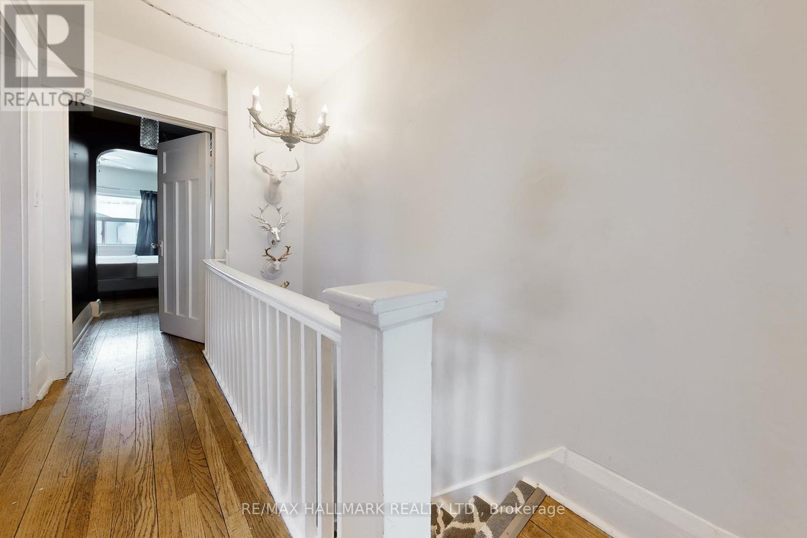 39 Hiltz Avenue, Toronto, Ontario  M4L 2N6 - Photo 20 - E12778858