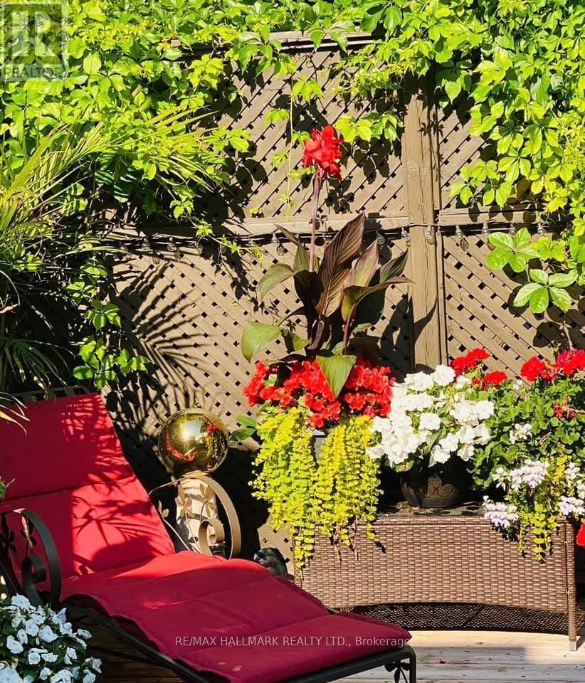 39 Hiltz Avenue, Toronto, Ontario  M4L 2N6 - Photo 38 - E12778858