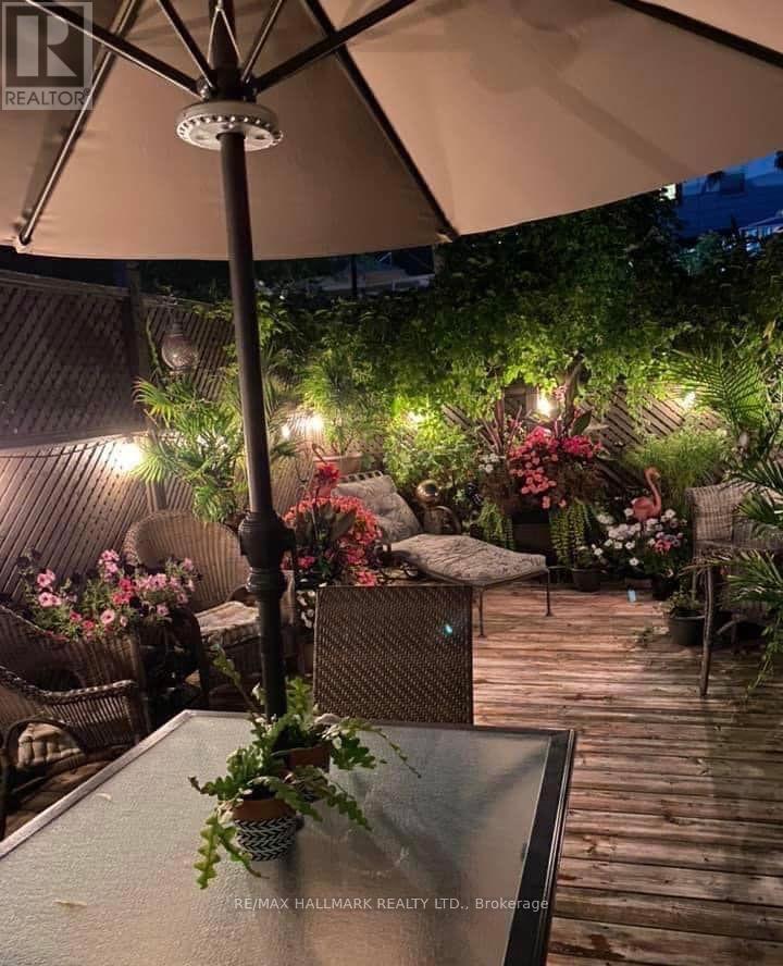 39 Hiltz Avenue, Toronto, Ontario  M4L 2N6 - Photo 41 - E12778858