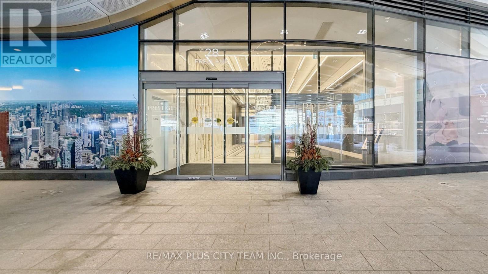 1407 - 28 Freeland Street, Toronto, Ontario  M5E 0E3 - Photo 2 - C12578990