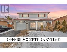 35 ROWALLAN DRIVE, Toronto, Ontario