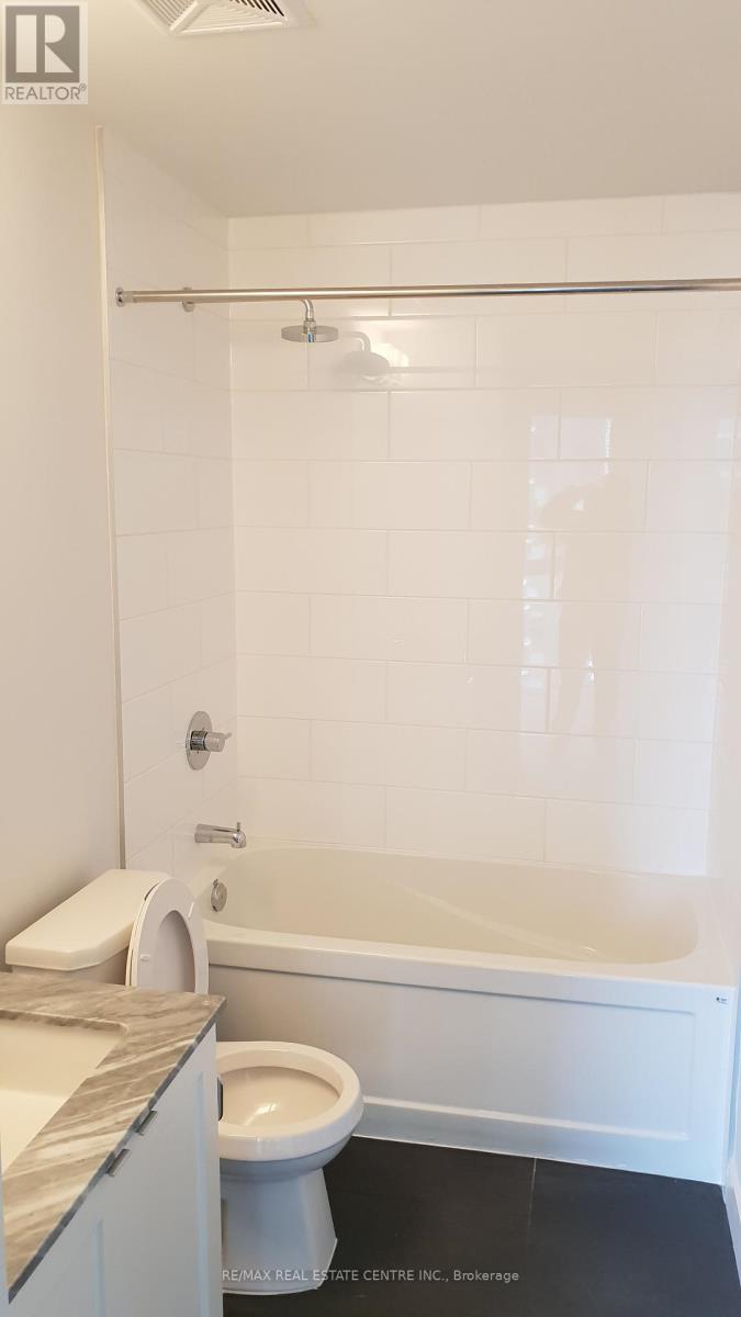 1215 - 4055 Parkside Village Drive, Mississauga, Ontario  L5B 0K8 - Photo 14 - W12587086