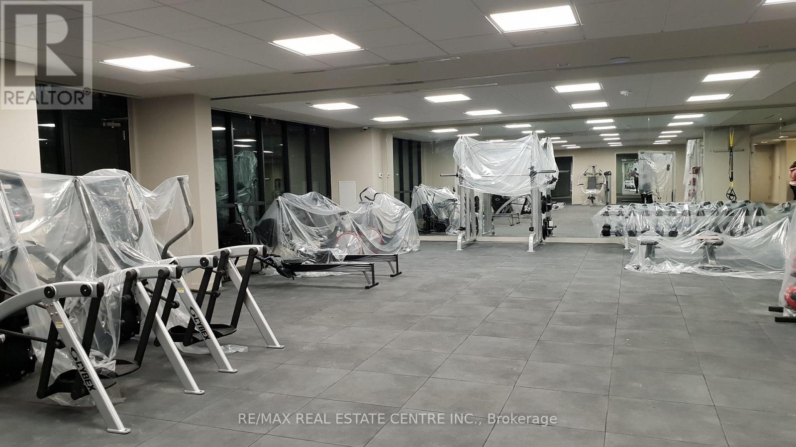 1215 - 4055 Parkside Village Drive, Mississauga, Ontario  L5B 0K8 - Photo 8 - W12587086