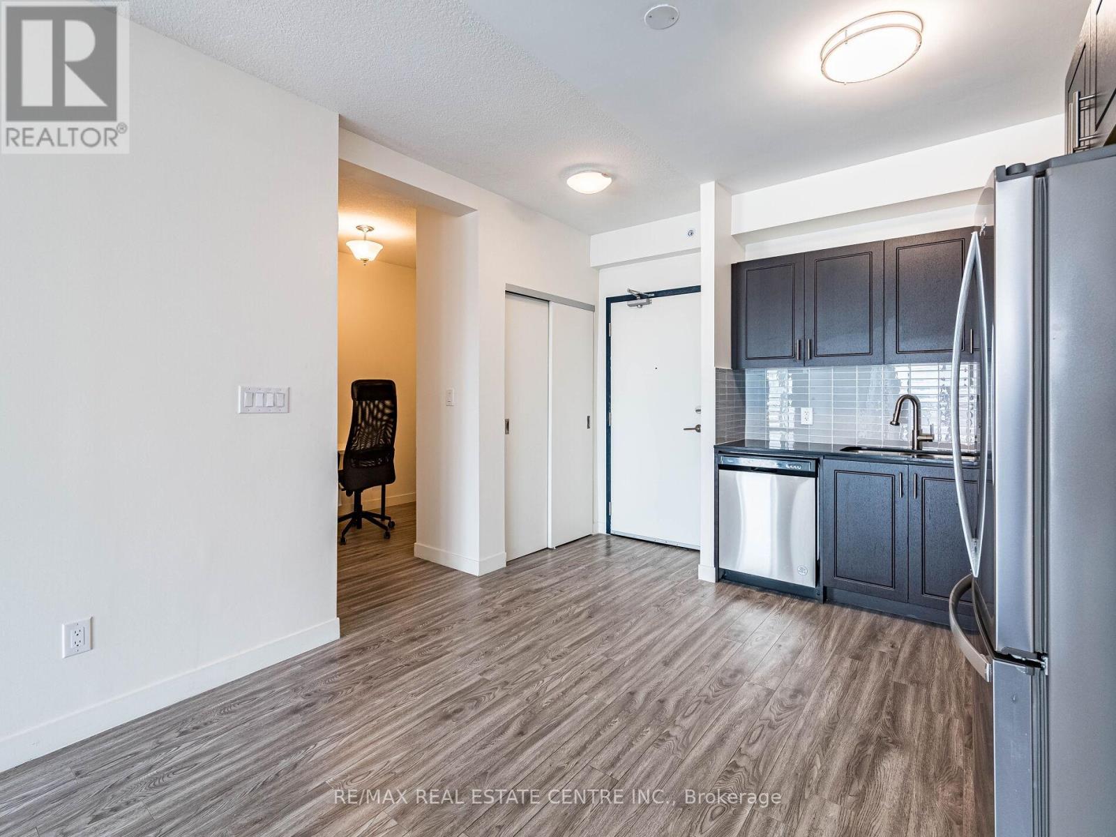 1007 - 128 King Street N, Waterloo, Ontario  N2J 2X9 - Photo 18 - X12745140