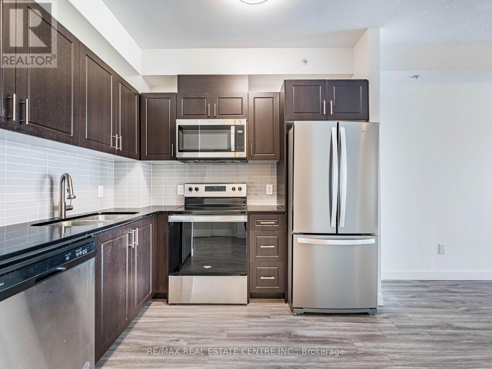 1007 - 128 King Street N, Waterloo, Ontario  N2J 2X9 - Photo 13 - X12745140