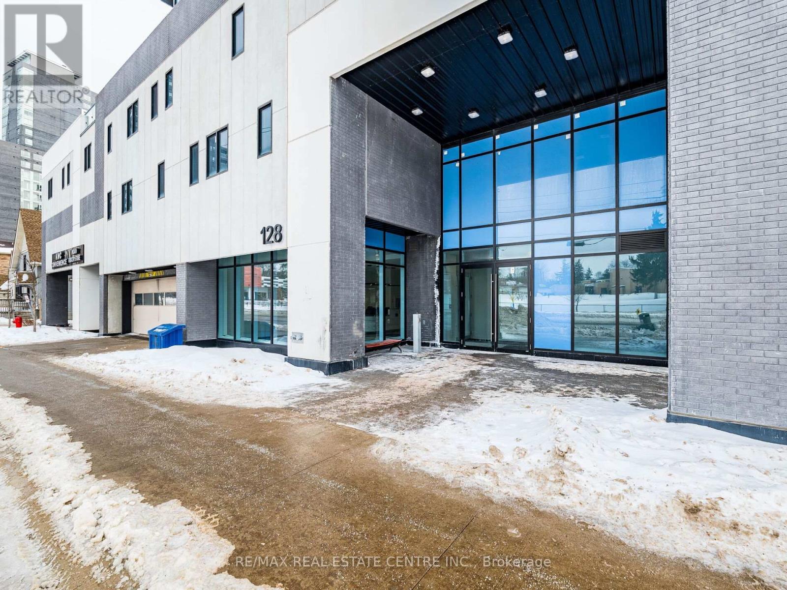 1007 - 128 King Street N, Waterloo, Ontario  N2J 2X9 - Photo 5 - X12745140