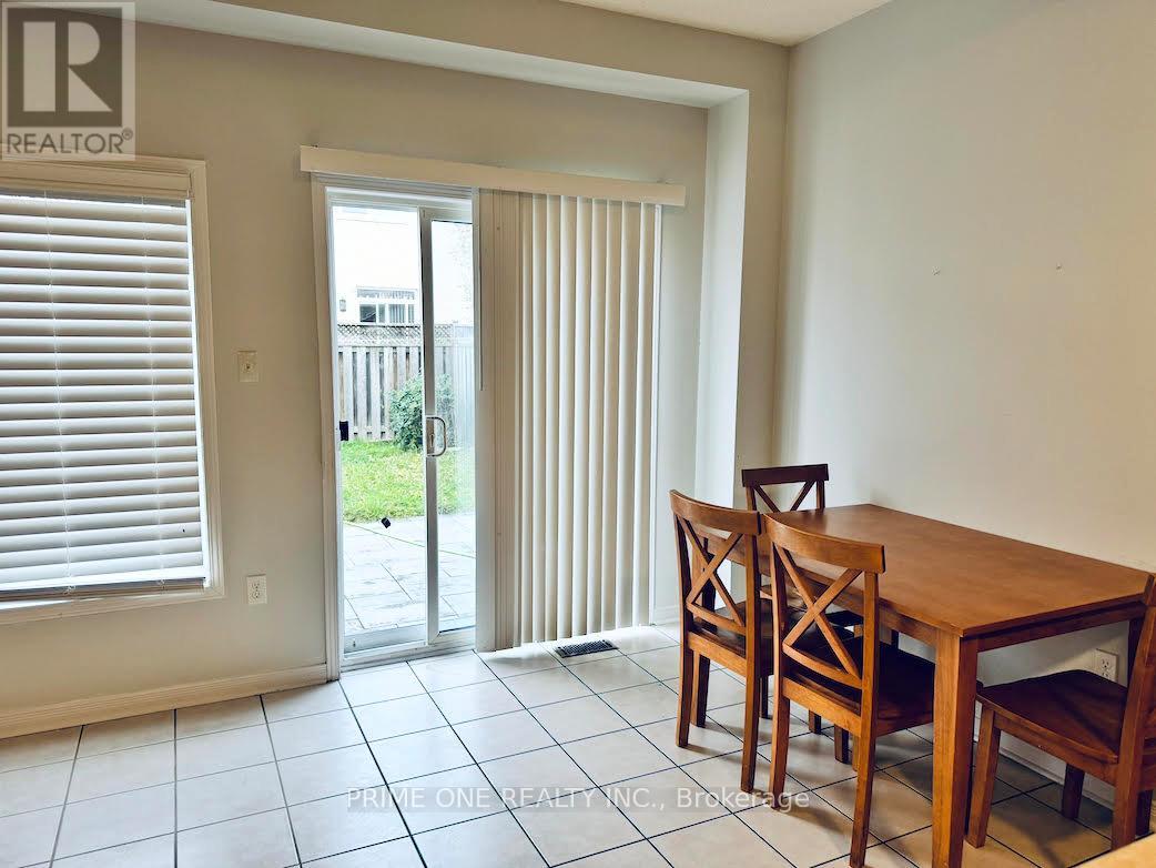 25 Jack Monkman Crescent, Markham (Cedarwood), Ontario  L3S 0A3 - Photo 5 - N12778756