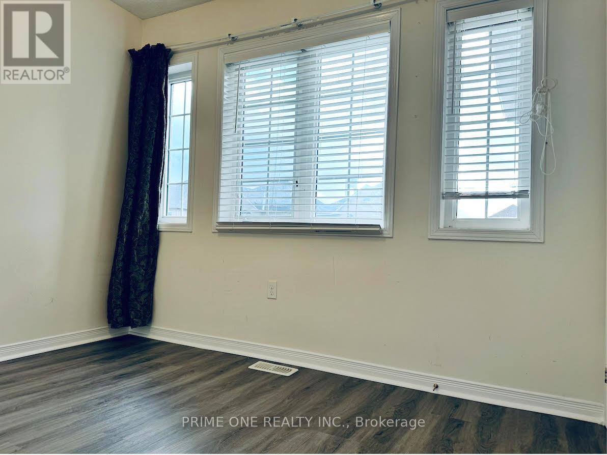 25 Jack Monkman Crescent, Markham (Cedarwood), Ontario  L3S 0A3 - Photo 9 - N12778756