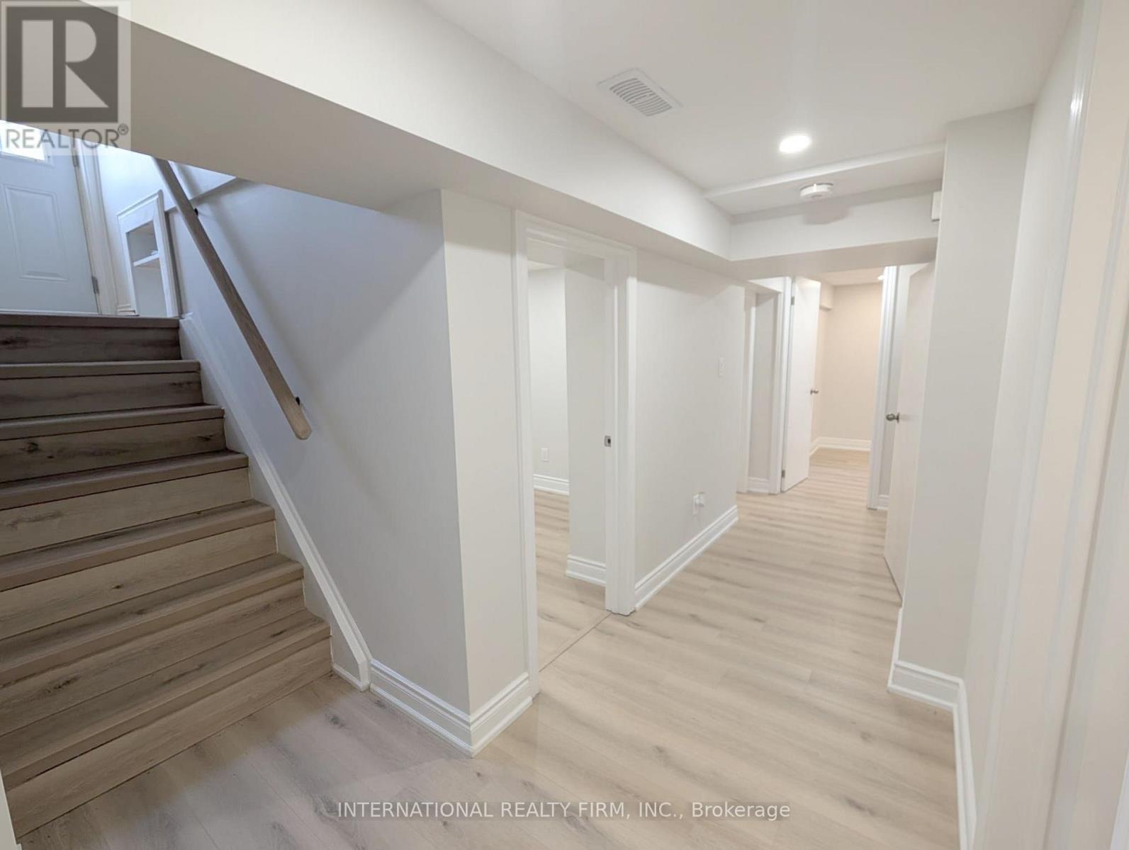 Bsmt - 198 Cherrywood Drive, Newmarket (Bristol-London), Ontario  L3Y 2X8 - Photo 4 - N12778800