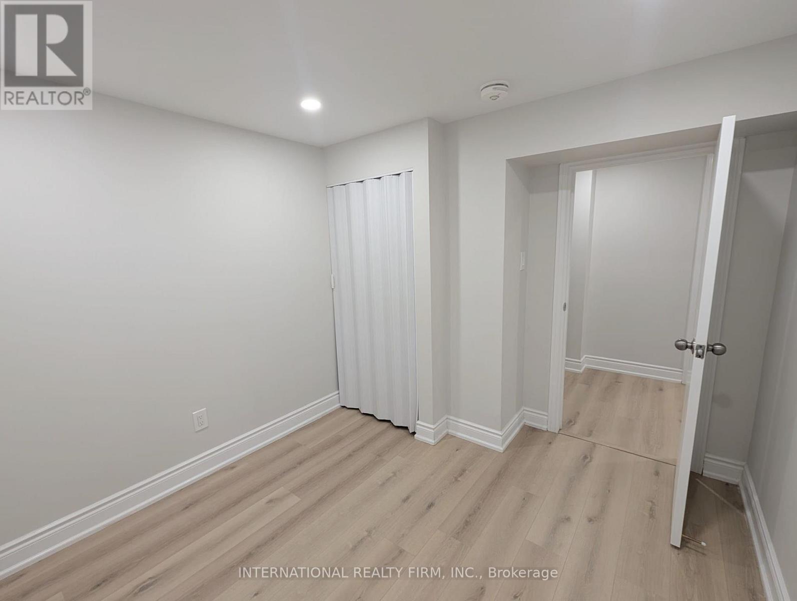 Bsmt - 198 Cherrywood Drive, Newmarket (Bristol-London), Ontario  L3Y 2X8 - Photo 7 - N12778800