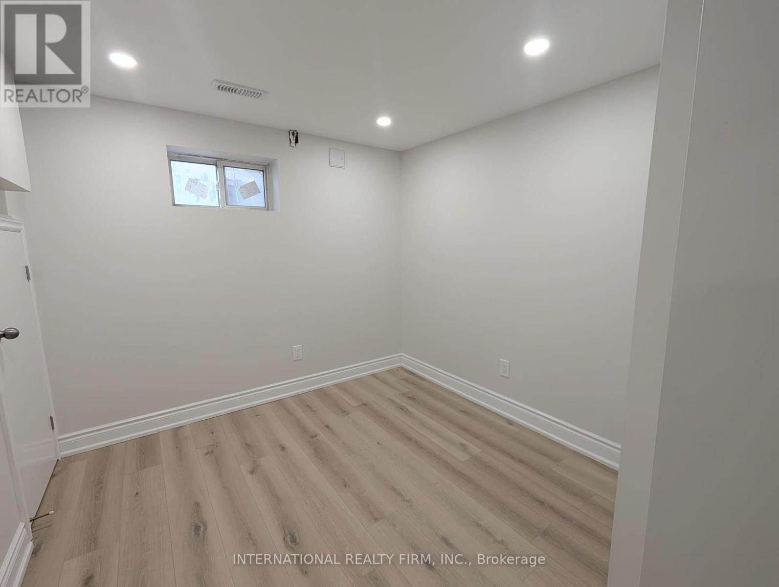 Bsmt - 198 Cherrywood Drive, Newmarket (Bristol-London), Ontario  L3Y 2X8 - Photo 8 - N12778800