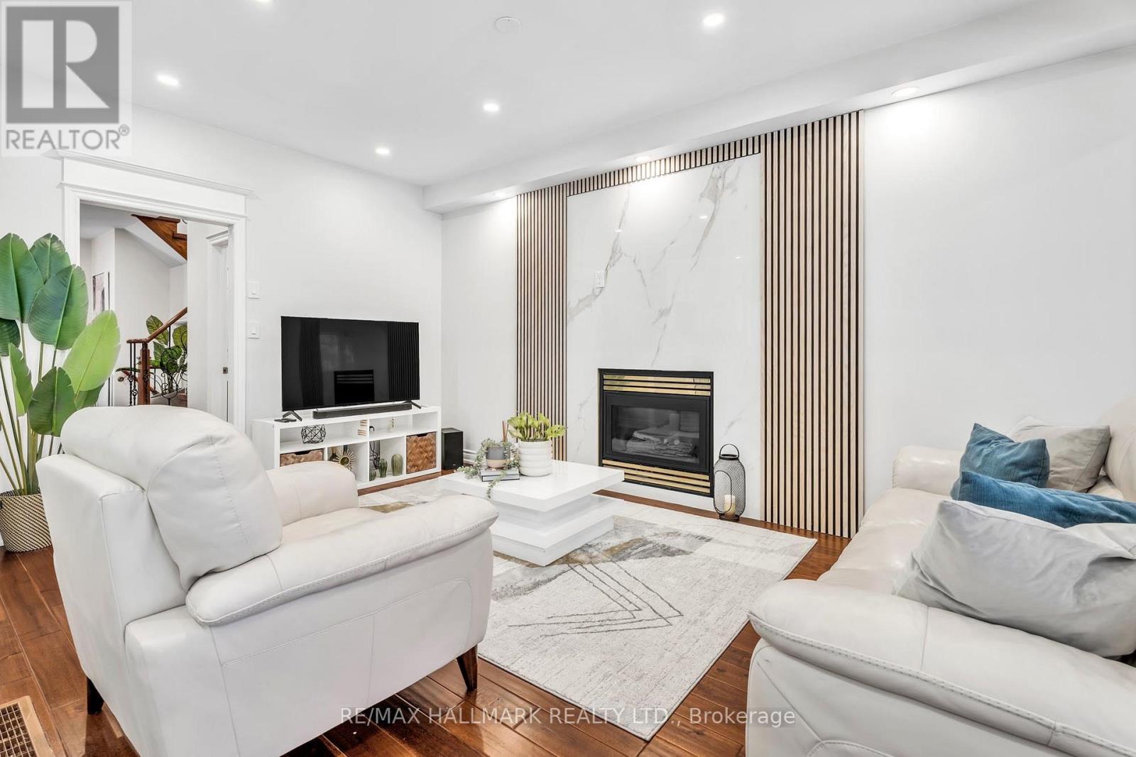 Main - 30 Painted Rock Avenue, Richmond Hill, Ontario  L4S 1R6 - Photo 8 - N12778820