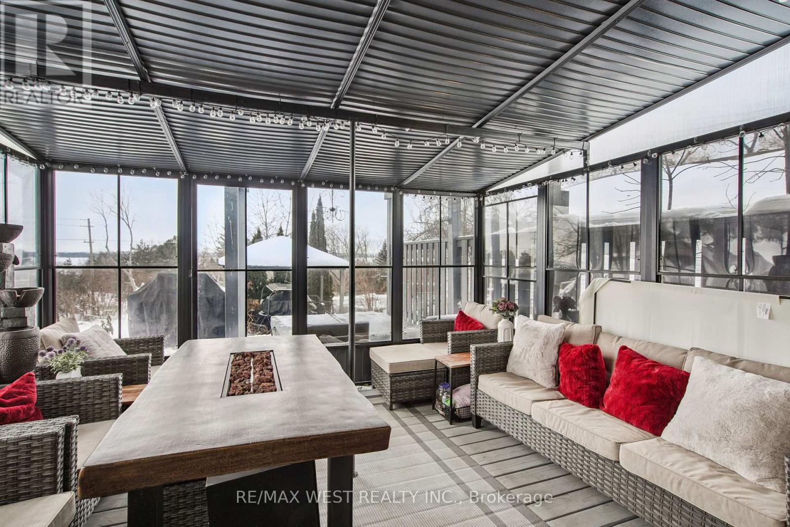 30 Quiet Heights Lane, Georgina, Ontario  L4P 3C8 - Photo 13 - N12778860