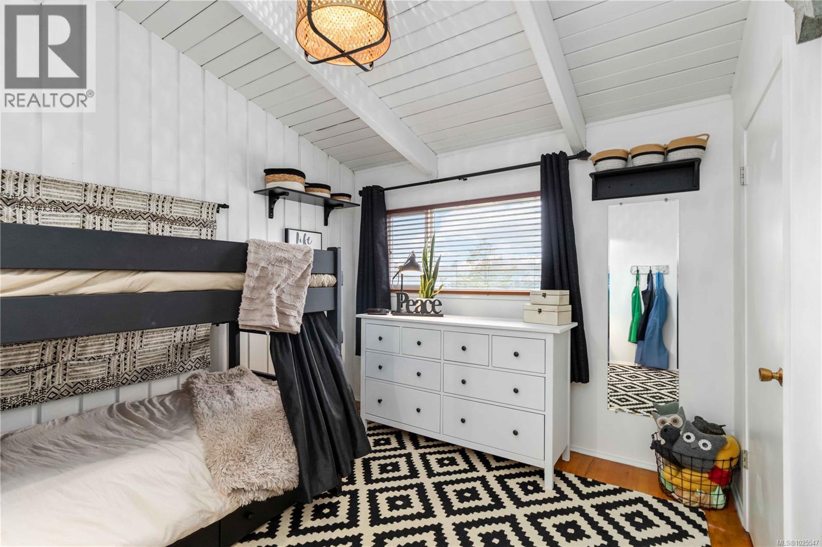 580 Baker St, Saanich, British Columbia  V8Z 2H5 - Photo 24 - 1025547