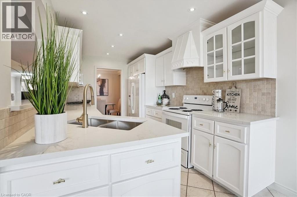 55 Edgewater Drive, Stoney Creek, Ontario  L8E 4Z2 - Photo 7 - 40801990