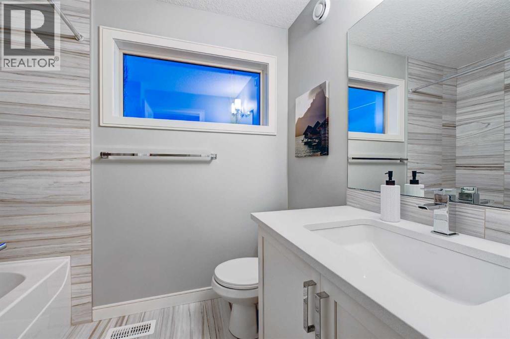 2636 31 Street Sw, Calgary, Alberta  T3E 2N7 - Photo 19 - A2284036