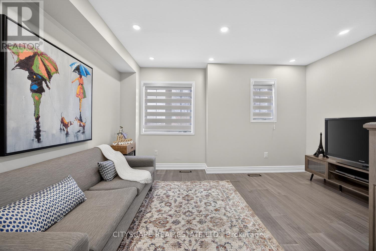 67 - 601 Shoreline Drive, Mississauga, Ontario  L5B 4K7 - Photo 6 - W12778758