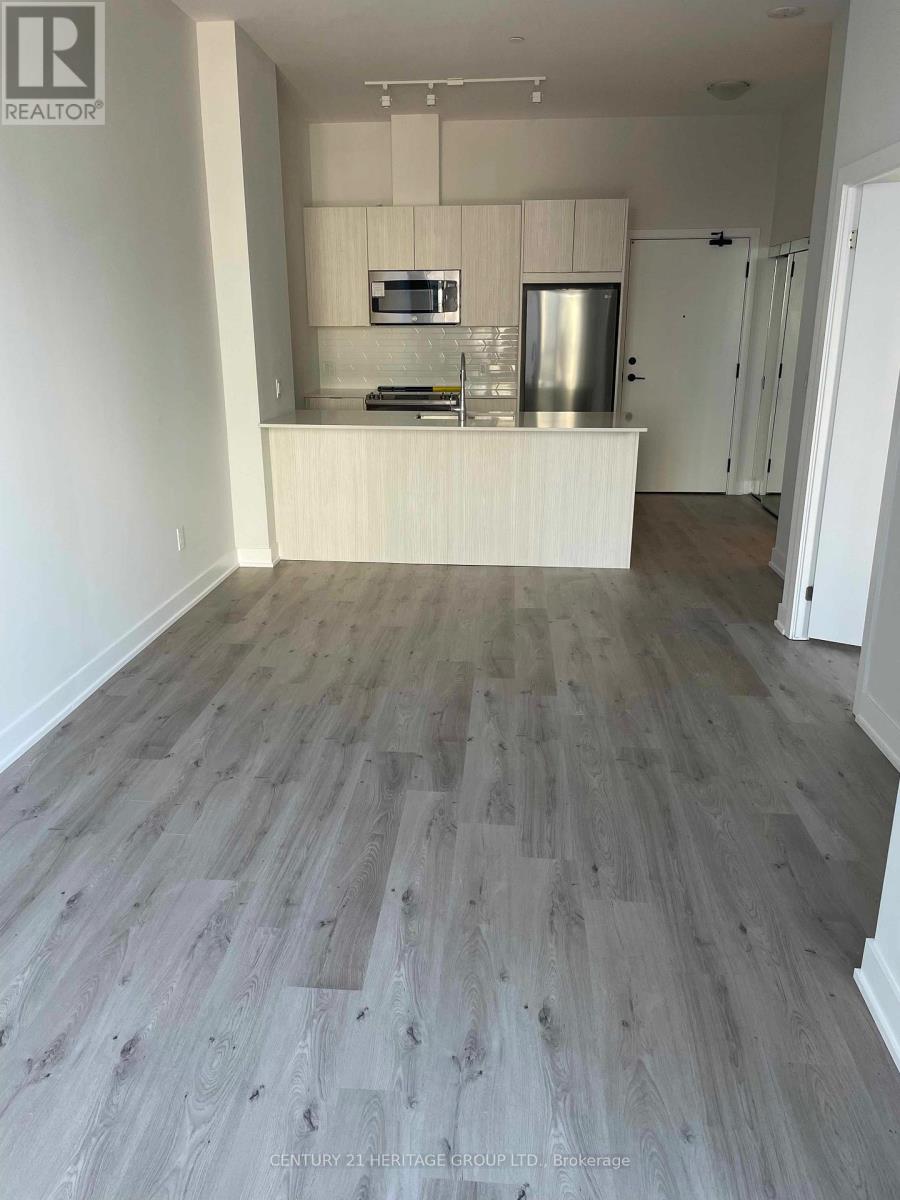 420 - 430 Square One Drive, Mississauga, Ontario  L5B 0L6 - Photo 4 - W12778764