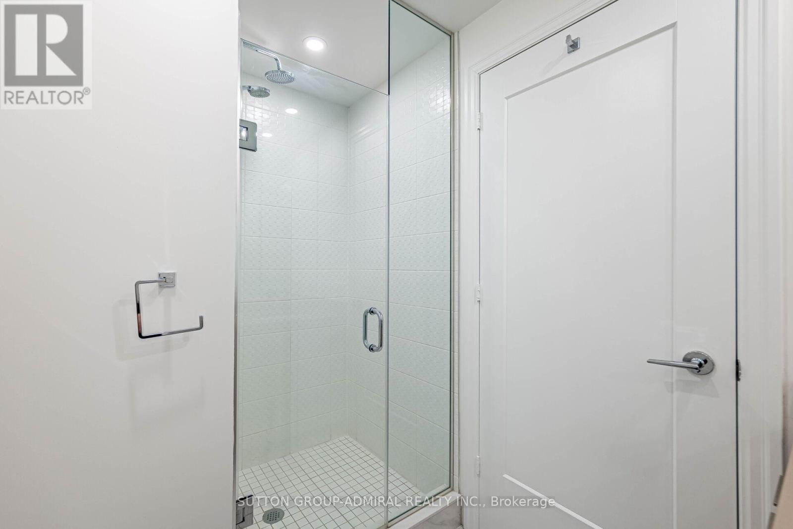 1704 - 70 Annie Craig Drive, Toronto, Ontario  M8V 0G2 - Photo 29 - W12778812