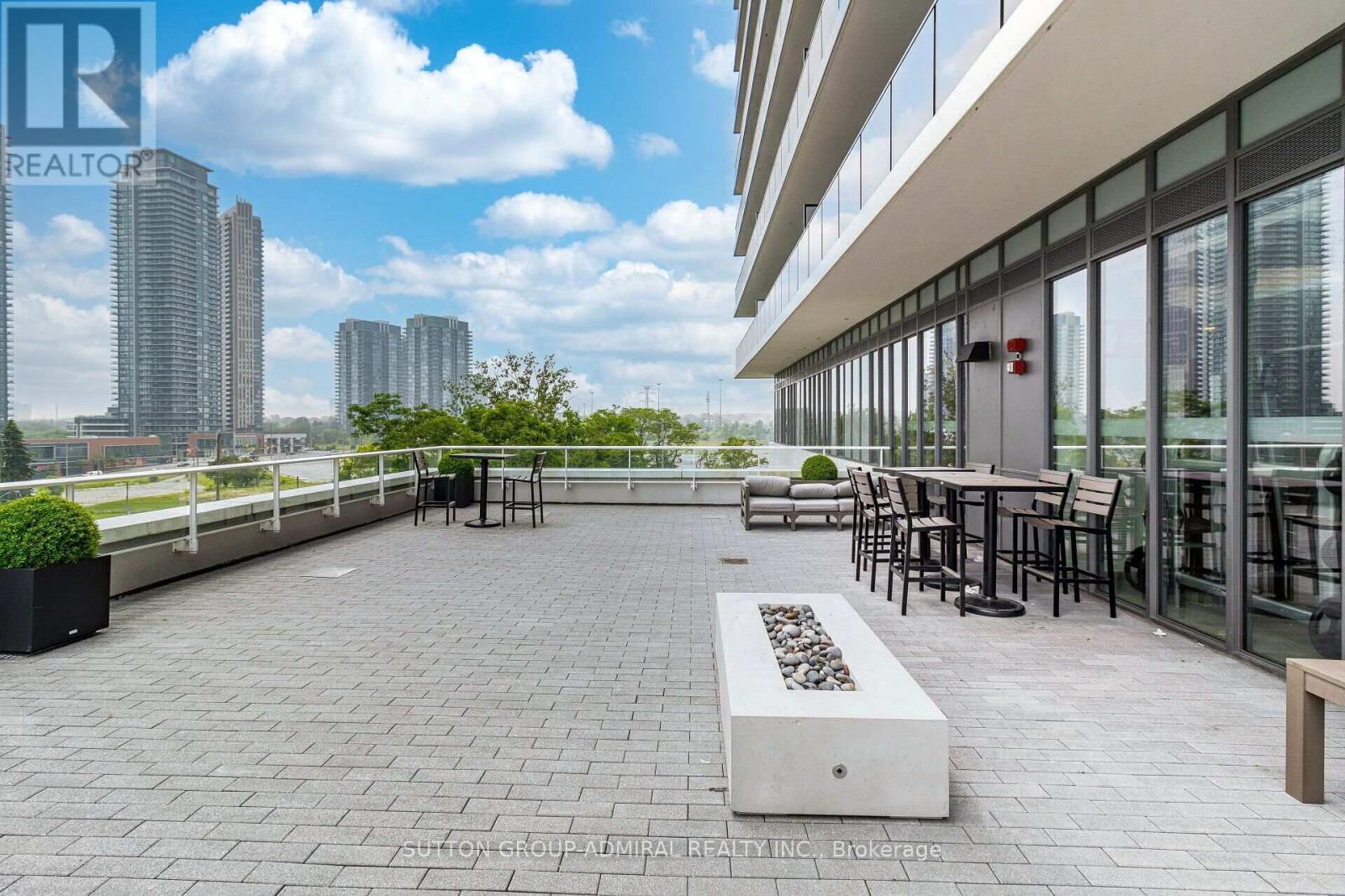 1704 - 70 Annie Craig Drive, Toronto, Ontario  M8V 0G2 - Photo 47 - W12778812