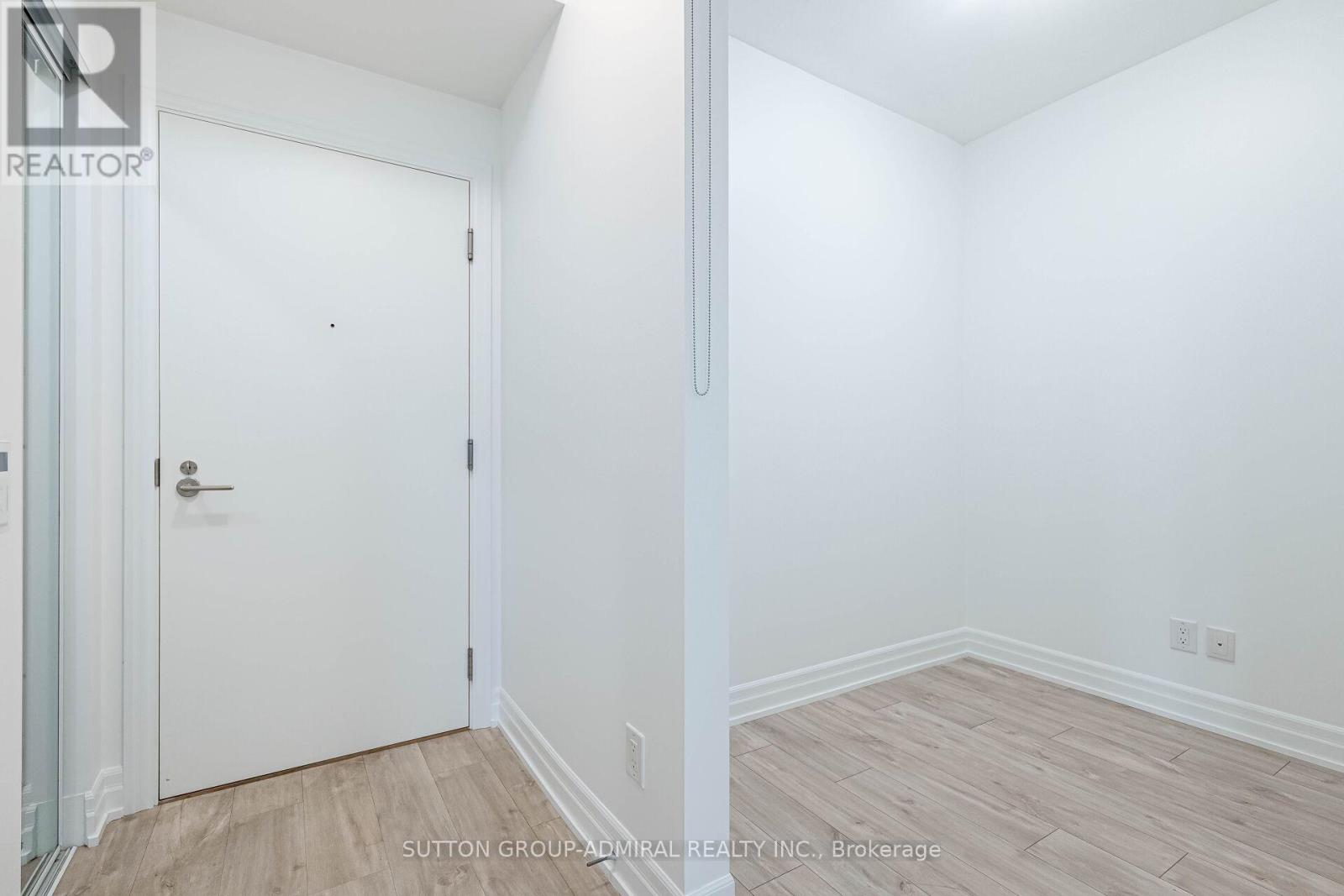 1704 - 70 Annie Craig Drive, Toronto, Ontario  M8V 0G2 - Photo 5 - W12778812