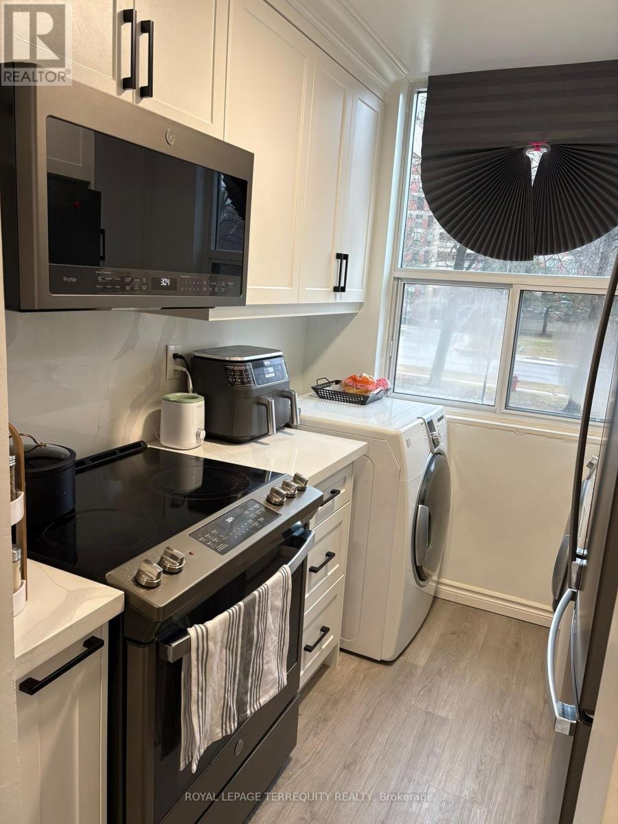 206 - 966 Inverhouse Drive, Mississauga, Ontario  L5J 4B6 - Photo 17 - W12778832