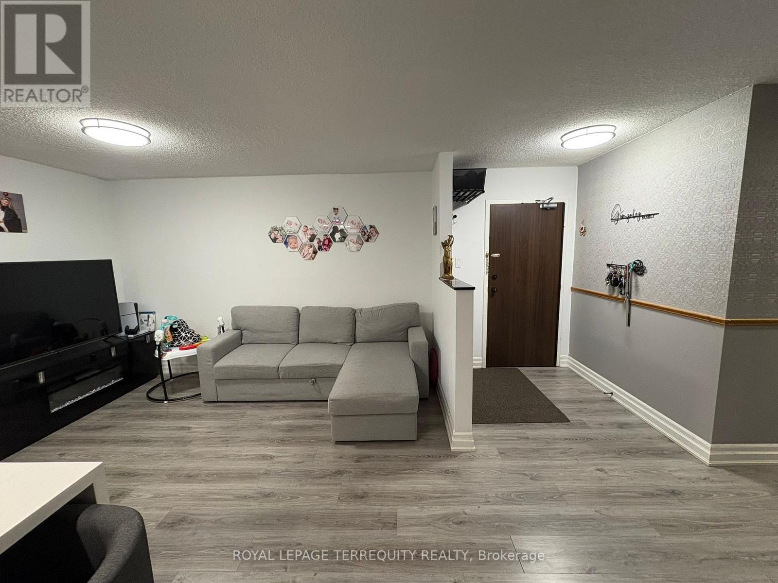 206 - 966 Inverhouse Drive, Mississauga, Ontario  L5J 4B6 - Photo 7 - W12778832