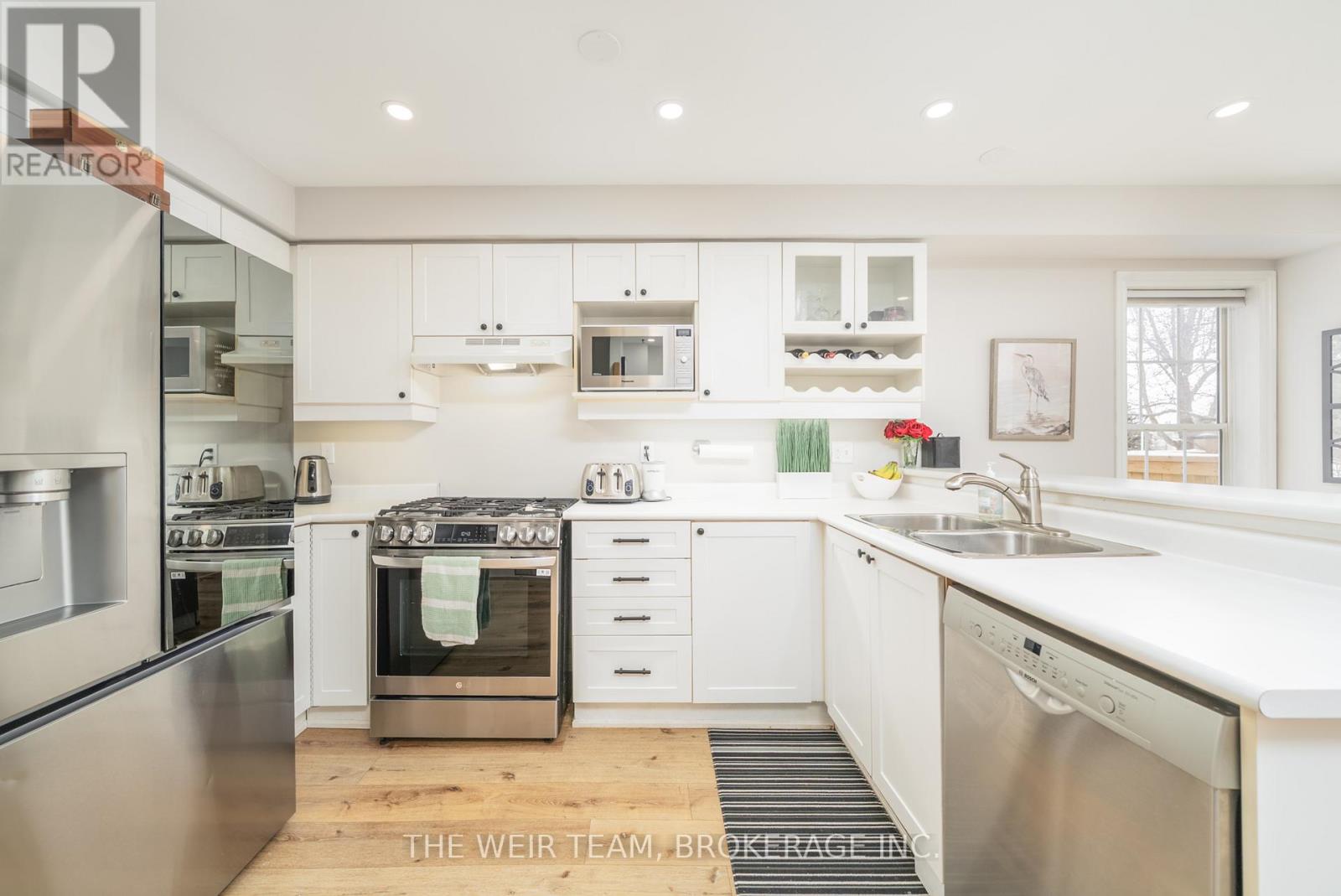 63 Roxton Road, Oakville, Ontario  L6H 6V3 - Photo 15 - W12778878