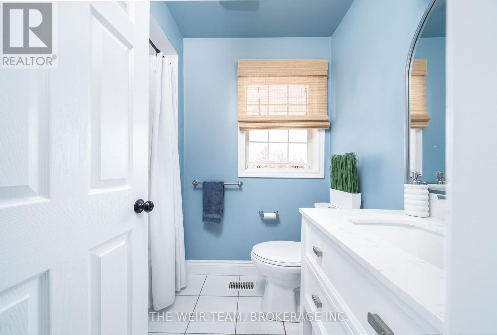 63 Roxton Road, Oakville, Ontario  L6H 6V3 - Photo 32 - W12778878