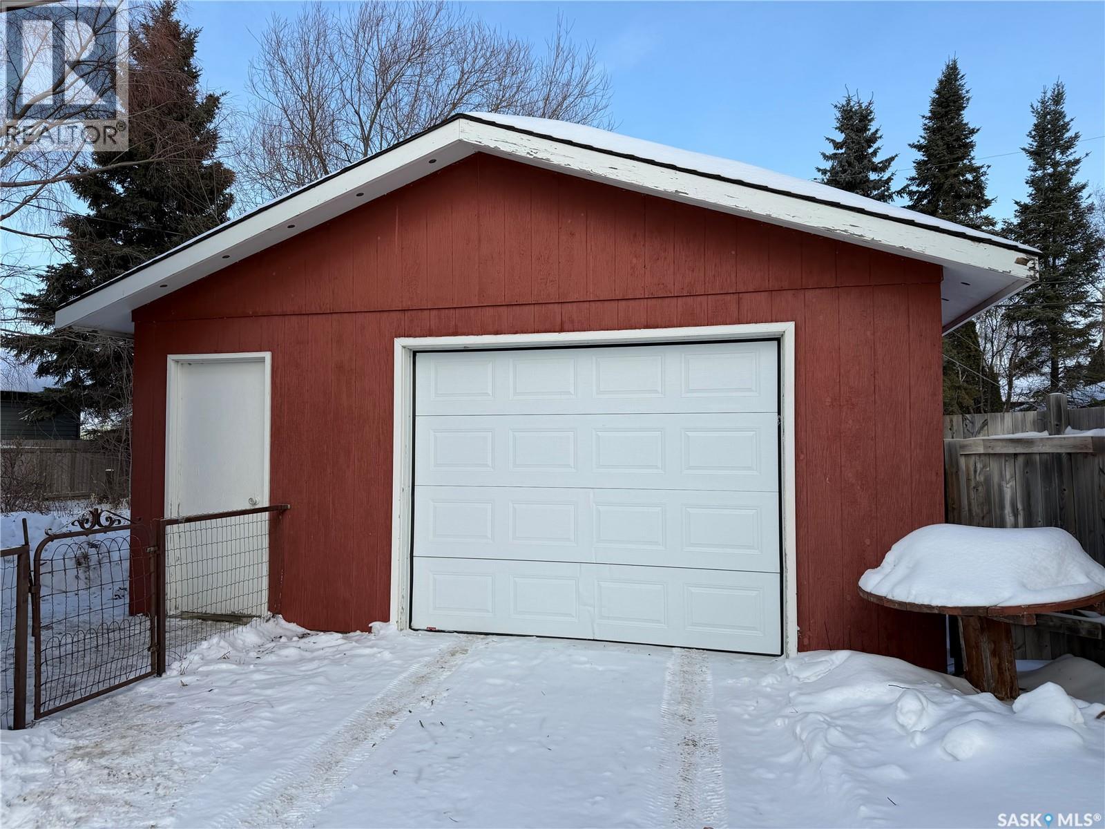 104 Elizabeth Street, Melfort, Saskatchewan  S0E 1A0 - Photo 4 - SK028326