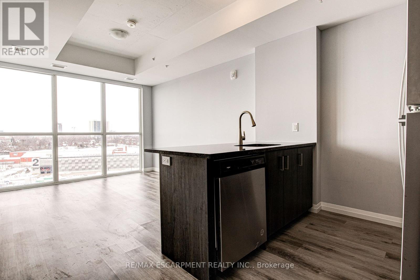 1309 - 108 Garment Street, Kitchener, Ontario  N2G 0E2 - Photo 11 - X12778790