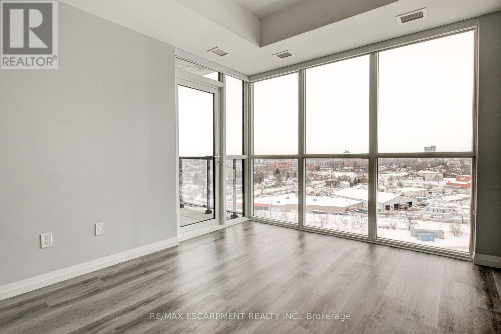 1309 - 108 Garment Street, Kitchener, Ontario  N2G 0E2 - Photo 15 - X12778790