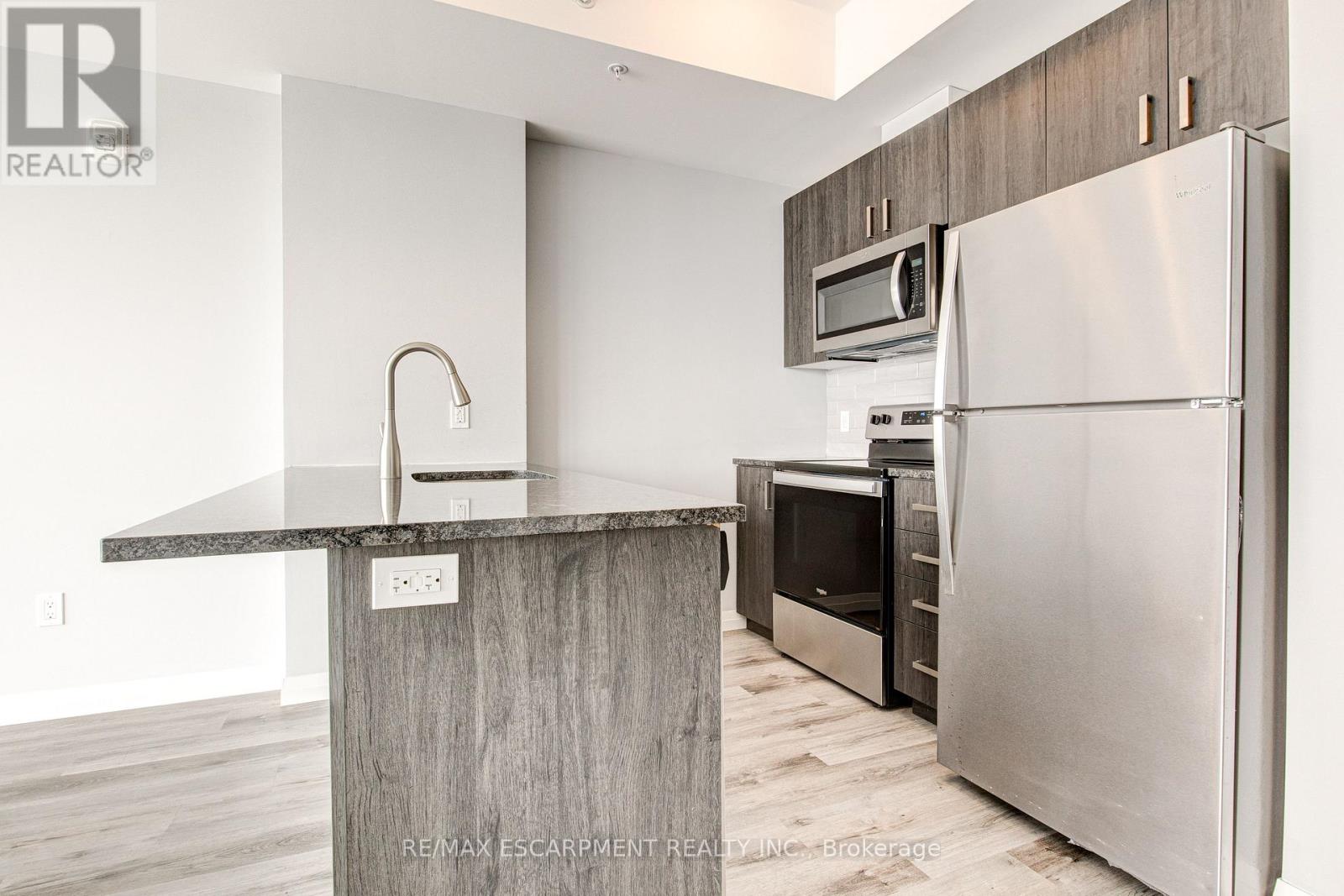 1309 - 108 Garment Street, Kitchener, Ontario  N2G 0E2 - Photo 9 - X12778790