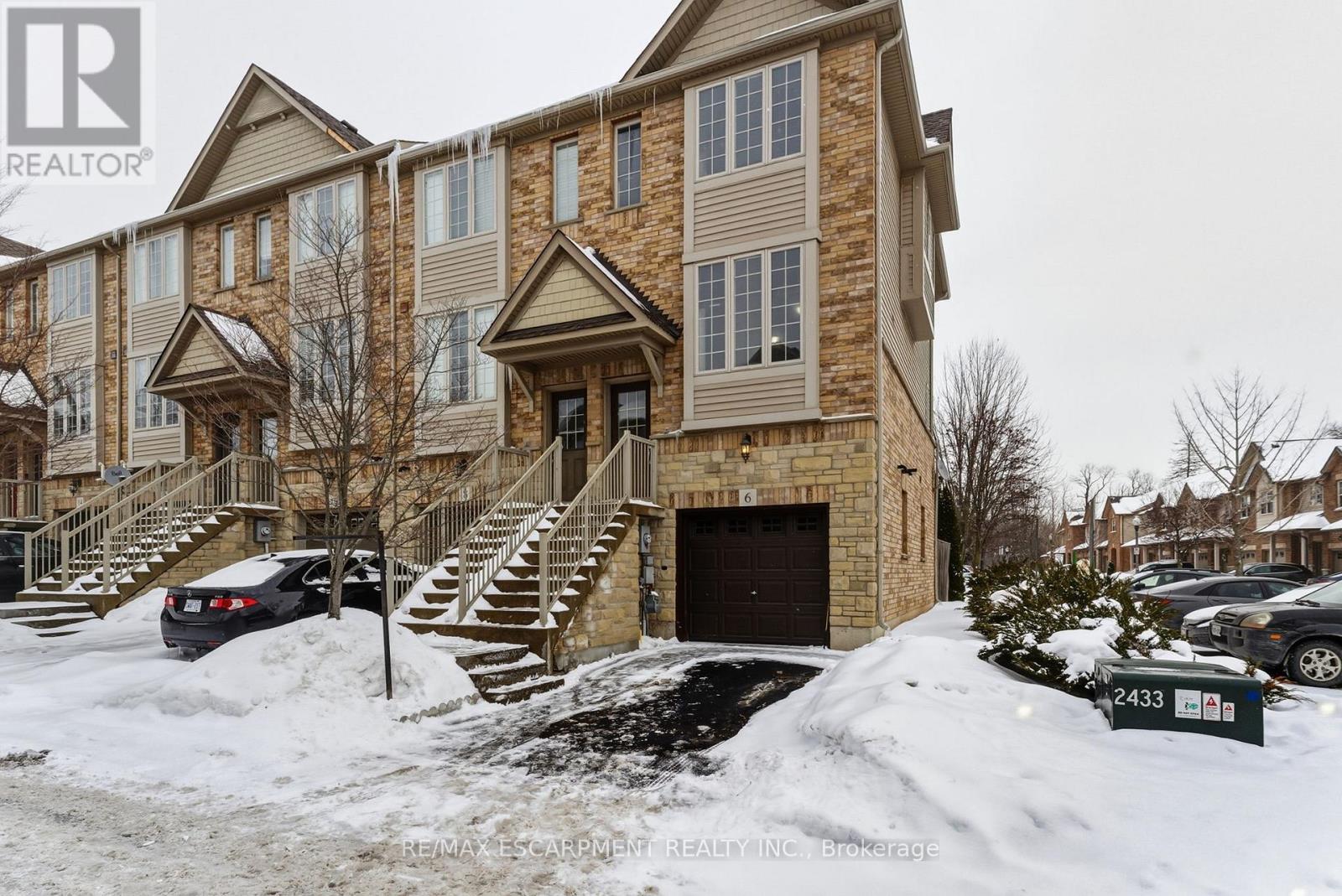 6 Chapman Lane, Hamilton, Ontario  L9G 0A5 - Photo 3 - X12778830
