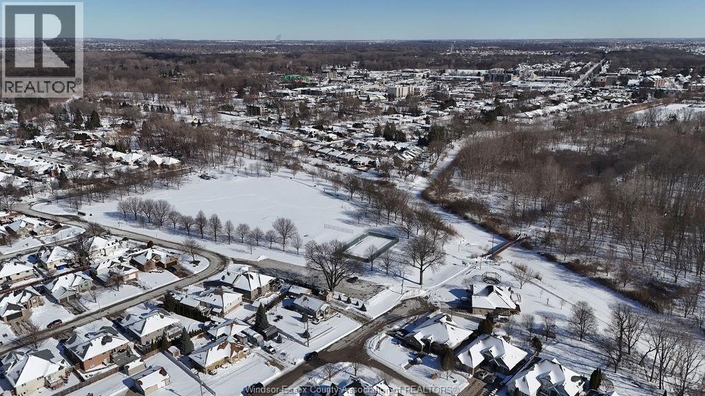 1490 Morton, Lasalle, Ontario N9J 3S9 - Photo 32 - 26003043