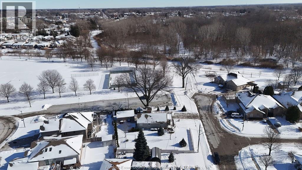 1490 Morton, Lasalle, Ontario N9J 3S9 - Photo 38 - 26003043