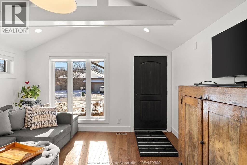 1490 Morton, Lasalle, Ontario N9J 3S9 - Photo 6 - 26003043