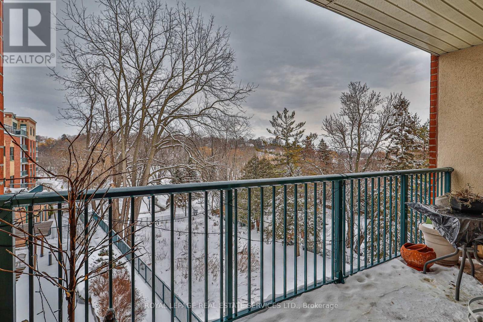 303 - 33 Wallace Street, Vaughan (West Woodbridge), Ontario  L4L 2P2 - Photo 12 - N12769894