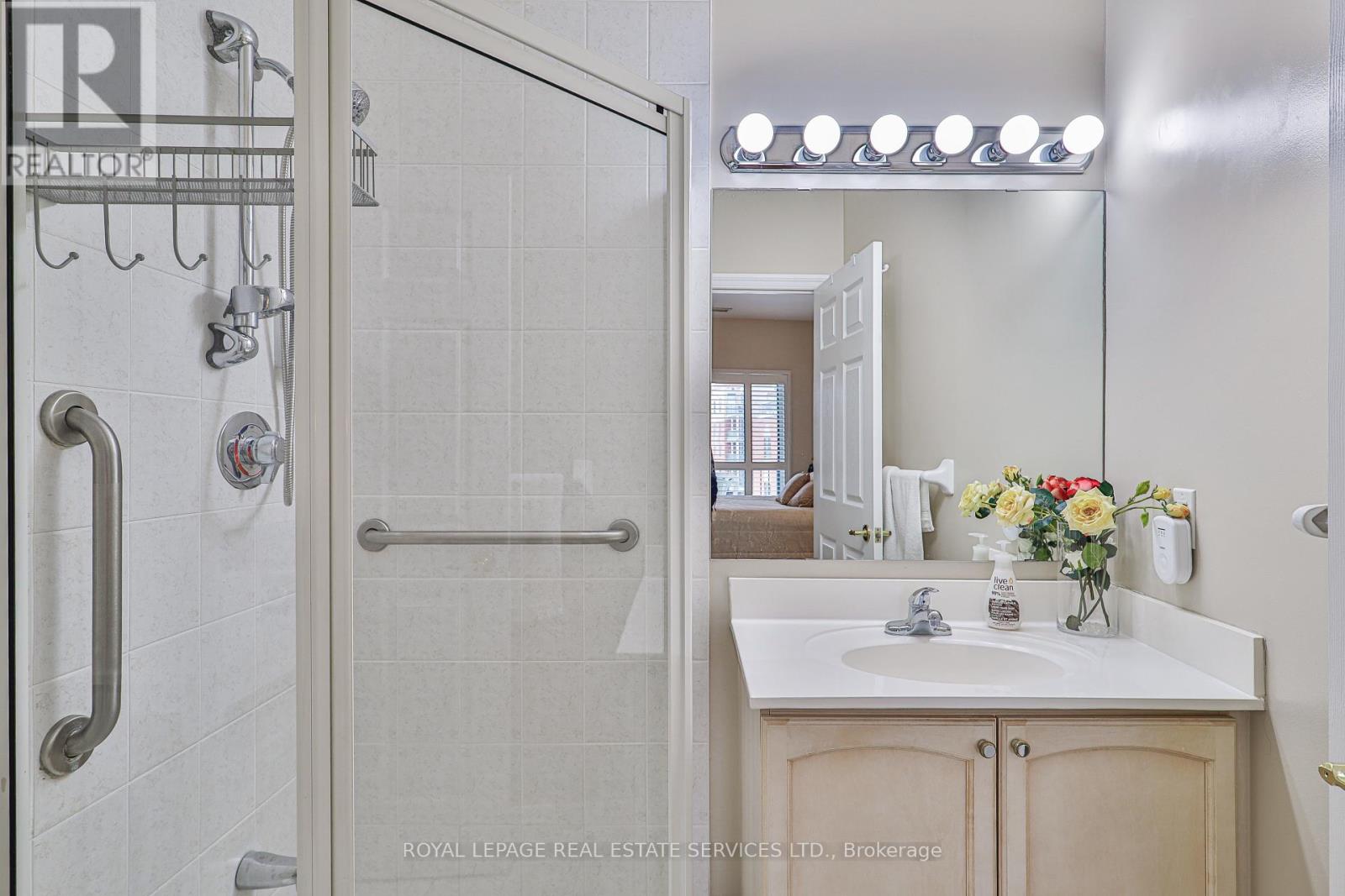 303 - 33 Wallace Street, Vaughan (West Woodbridge), Ontario  L4L 2P2 - Photo 20 - N12769894