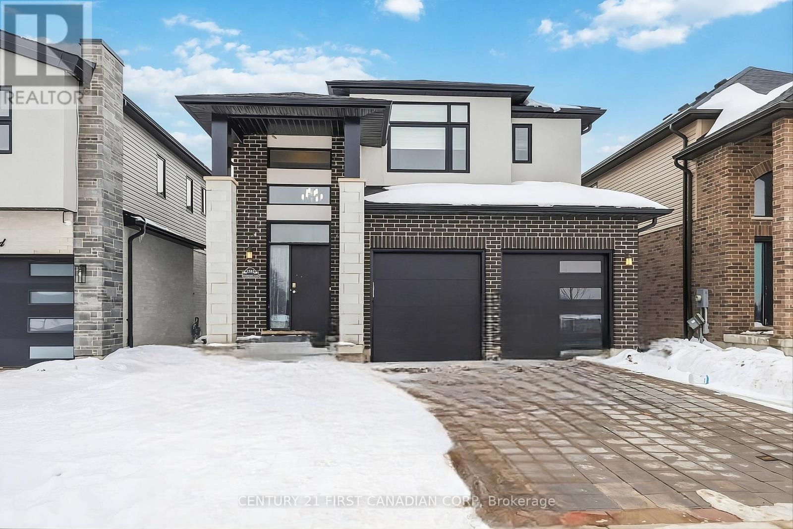 2382 Wickerson Road, London South, Ontario  N6K 4R6 - Photo 2 - X12778850