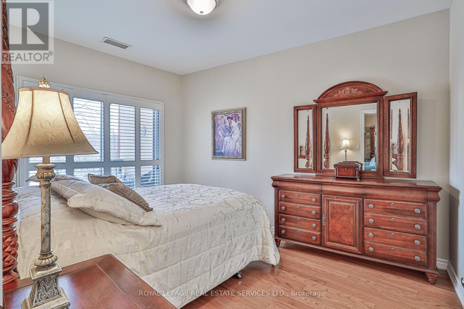 303 - 33 Wallace Street, Vaughan (West Woodbridge), Ontario  L4L 2P2 - Photo 17 - N12769894