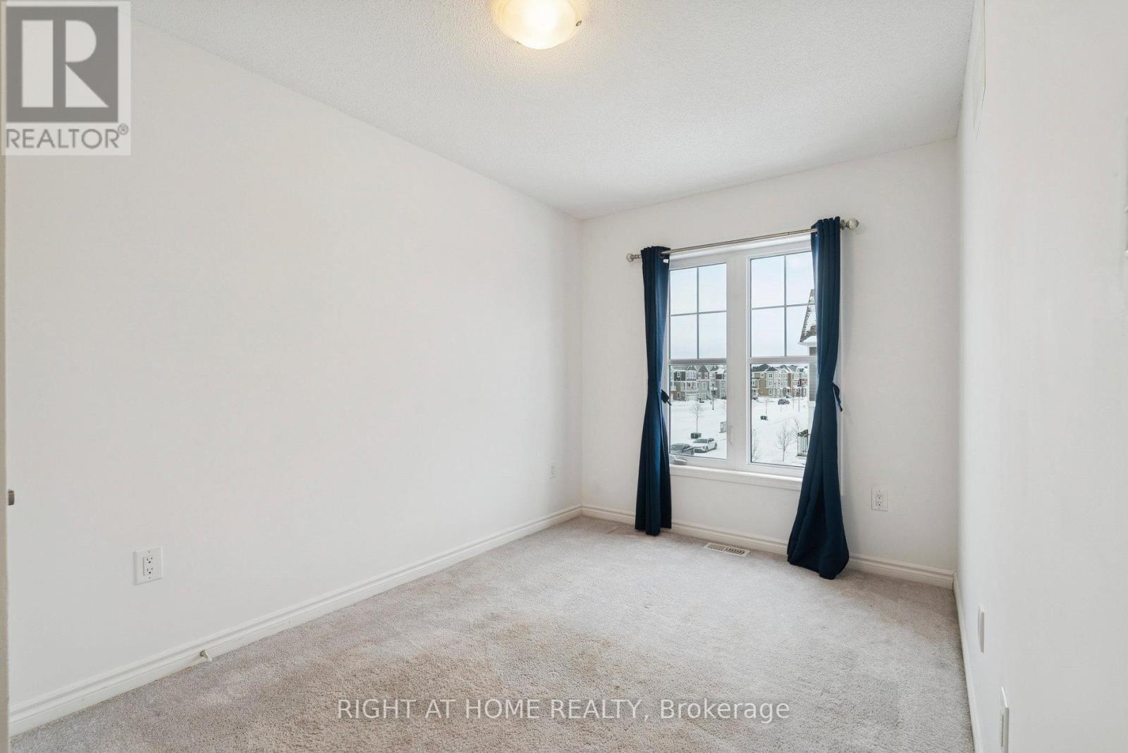 46 Village Gate Drive, Wasaga Beach, Ontario  L9Z 0J7 - Photo 31 - S12778578