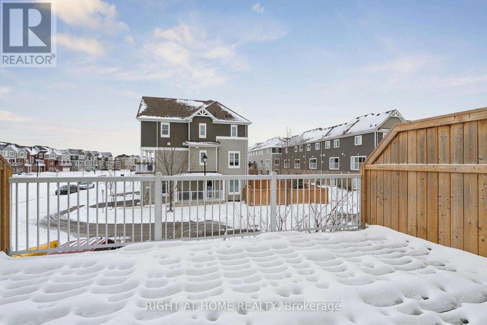 46 Village Gate Drive, Wasaga Beach, Ontario  L9Z 0J7 - Photo 36 - S12778578