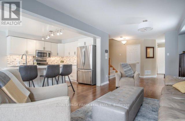 69 Guildwood Drive, Clarington (Bowmanville), Ontario  L1C 5C7 - Photo 10 - E12779160