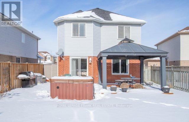 69 Guildwood Drive, Clarington (Bowmanville), Ontario  L1C 5C7 - Photo 2 - E12779160