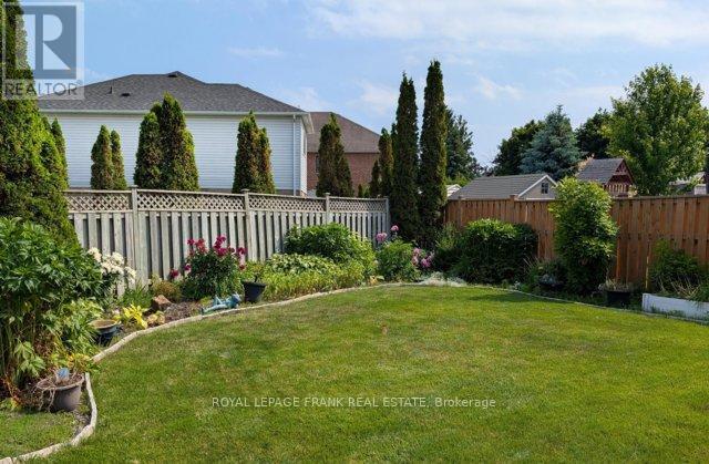 69 Guildwood Drive, Clarington (Bowmanville), Ontario  L1C 5C7 - Photo 3 - E12779160