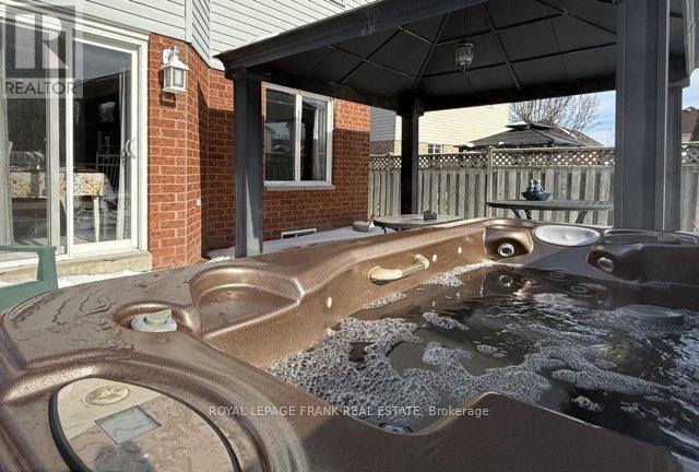 69 Guildwood Drive, Clarington (Bowmanville), Ontario  L1C 5C7 - Photo 5 - E12779160