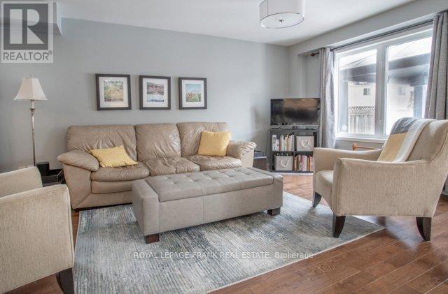 69 Guildwood Drive, Clarington (Bowmanville), Ontario  L1C 5C7 - Photo 8 - E12779160